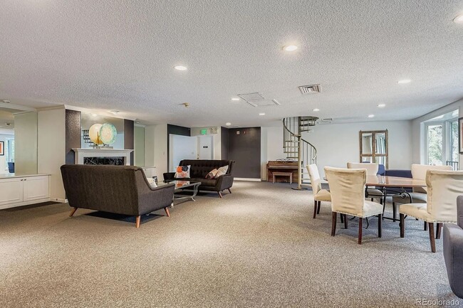 Building Photo - 555 E 10th Ave