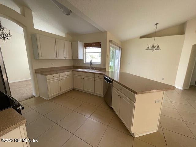 Building Photo - 361 Crossroad Lakes Dr