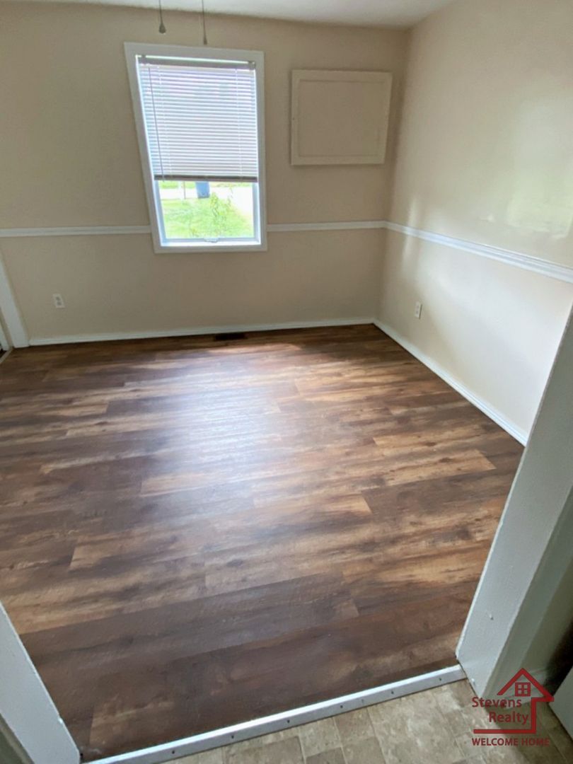 Building Photo - 25 N Franklin Ave