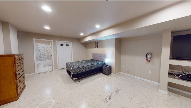 Building Photo - 114-136 Irondale Rd