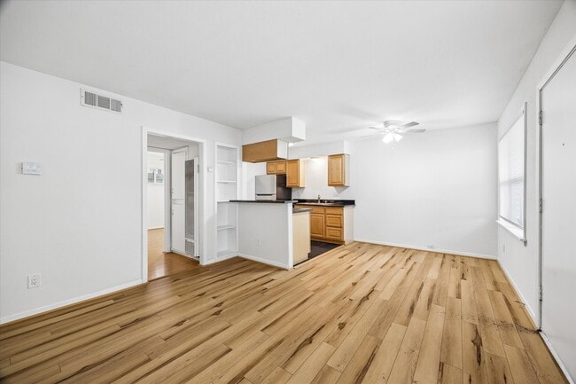 Building Photo - 2206 Mason St