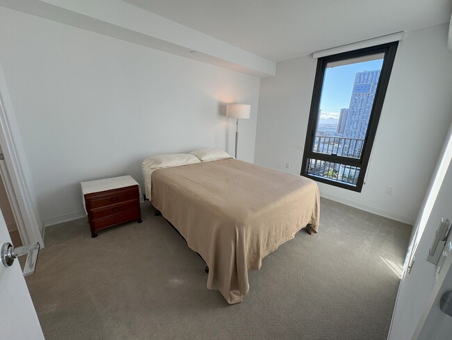 Building Photo - Aalii 2105