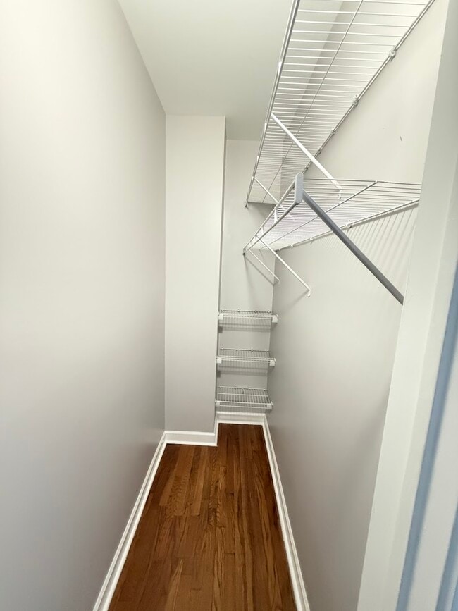 Building Photo - 2326 N Kostner Ave