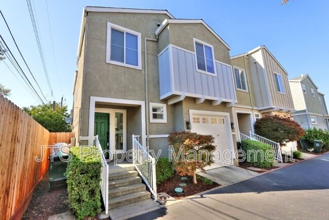 Building Photo - 3428 Trio Ln