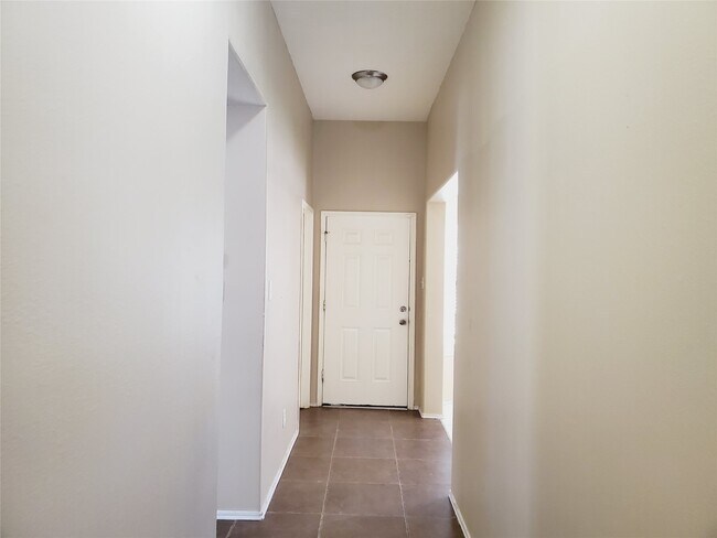 Building Photo - 2659 Daryns Landing Dr