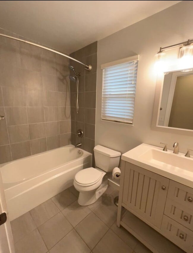 Building Photo - Eastside Single-Story Home with Updates & Private Yard