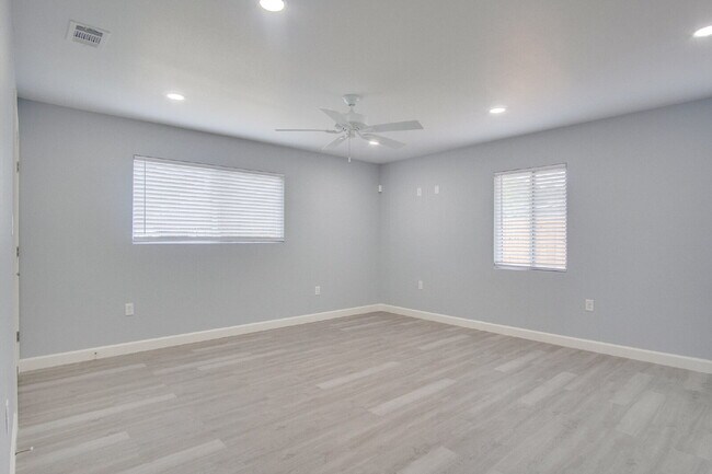 Building Photo - Updated 2BR/2BA Home Near Cordova Mall – Modern Updates & Convenient Location