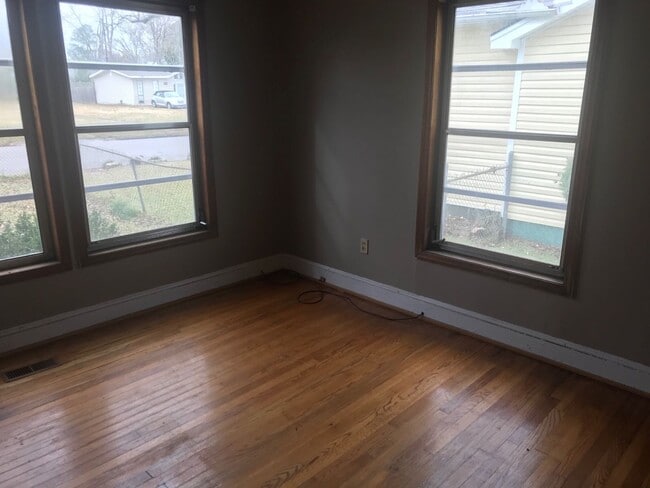 Building Photo - 1310 Stroud Ave