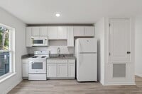 Building Photo - 1115 Ave F