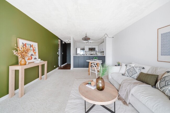 Building Photo - Mott Smith Laniloa