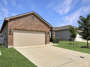 Building Photo - 13019 Heathers Elm