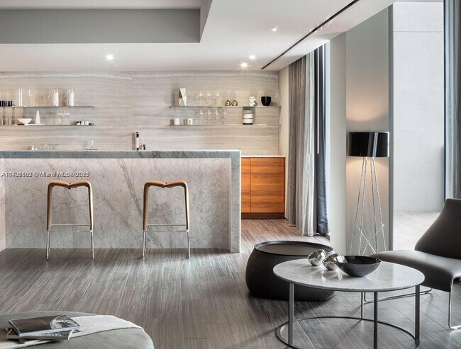 Building Photo - 88 SW 7th St