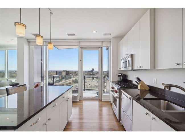 Building Photo - 3209 Galleria