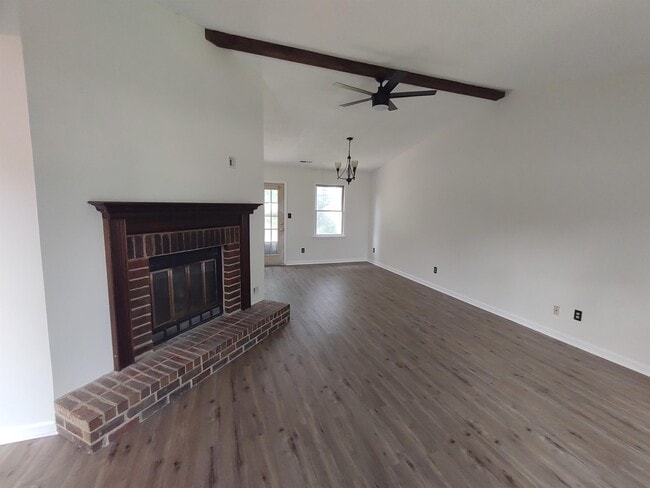 Building Photo - 1007 Kinsey Dr SE