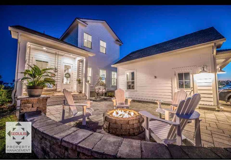 Building Photo - 1754 Sandybrook Dr