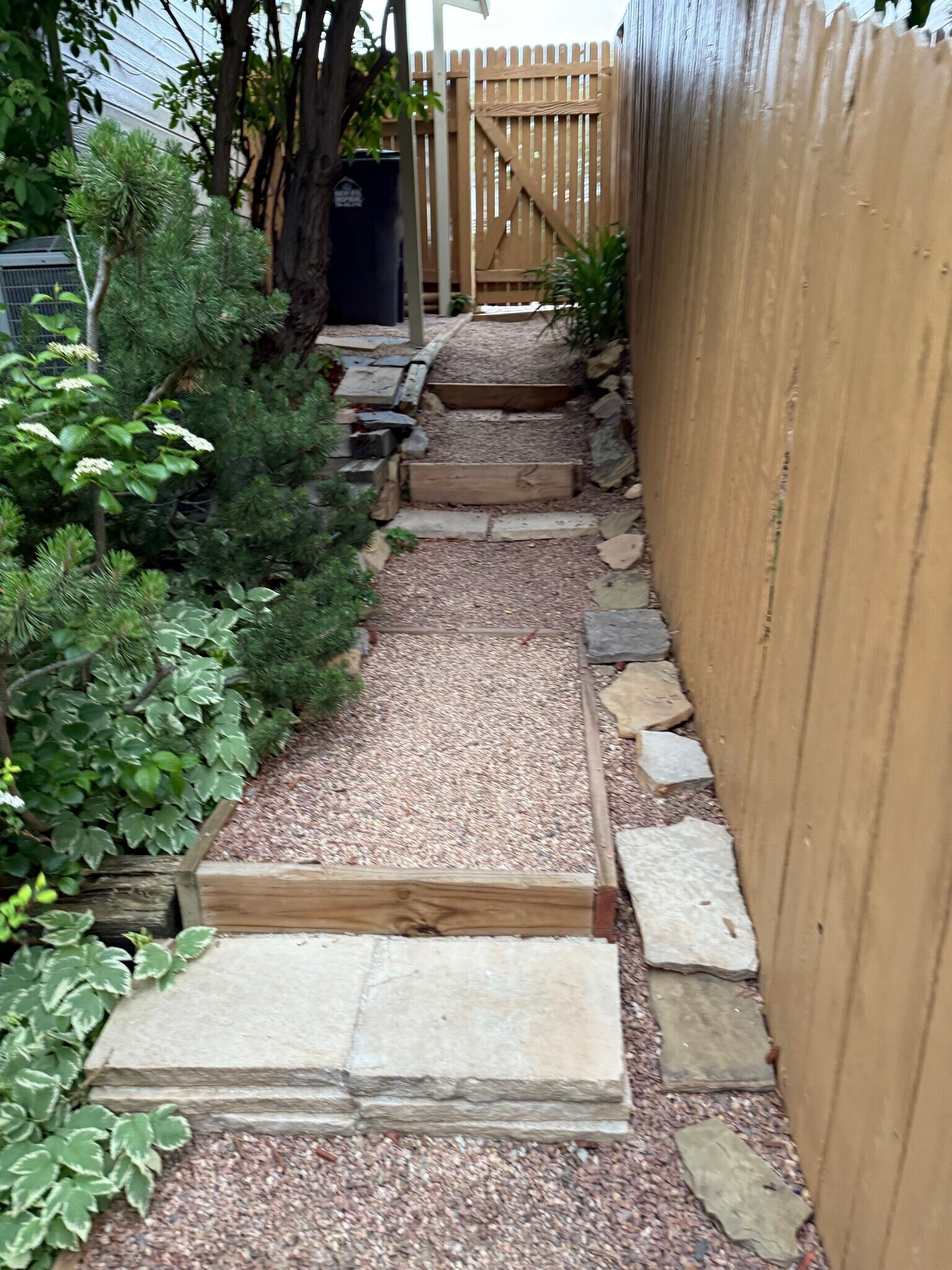 Building Photo - 6085 Fescue Dr