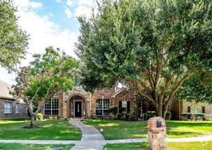 Building Photo - 2137 Goliad Cir