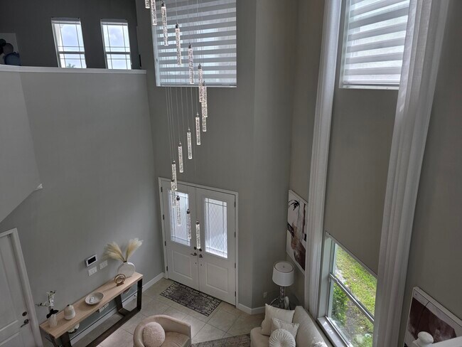 Building Photo - 16007 Whippoorwill Cir