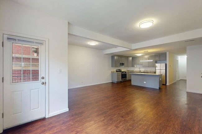 Floorplan - 5524-5526 S. Everett Avenue