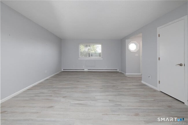 Building Photo - 565 Clark Ave