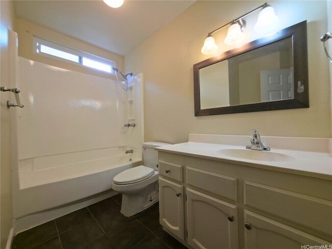 Building Photo - 95-1041 Ainamakua Drive Unit 1