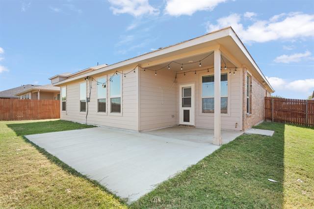 Building Photo - 1402 Fremont Trl