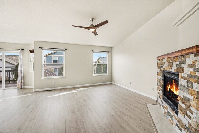 Building Photo - 2250 Marshfield Ln