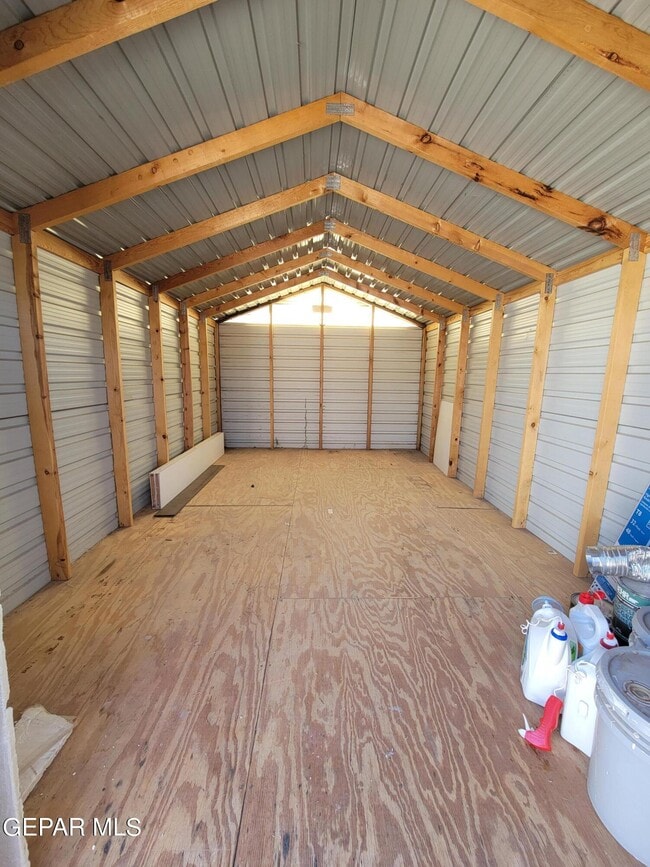 Building Photo - 305 Garden Grove Ln