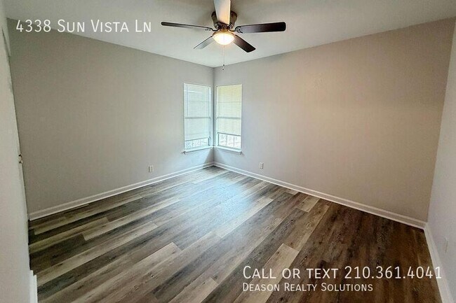 Building Photo - 4338 Sun Vista Ln