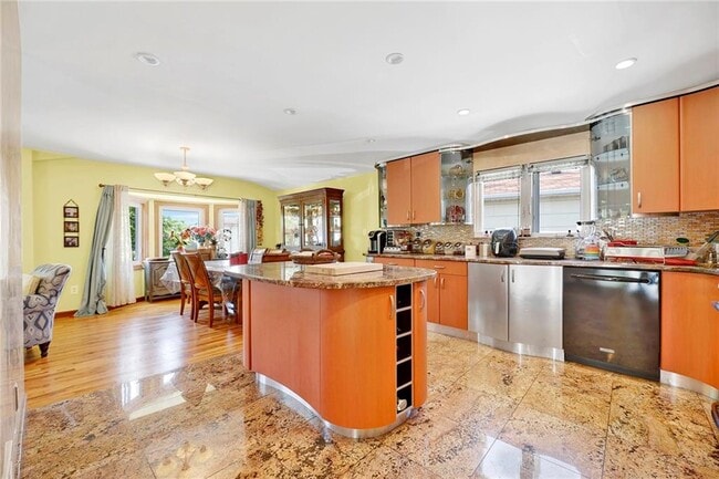 Building Photo - 24 Purdue Ct