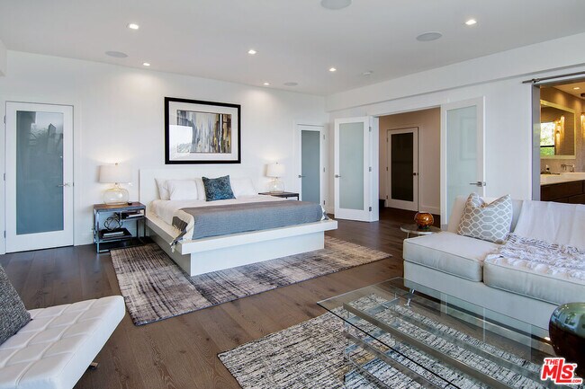 Building Photo - 4130 Parva Ave