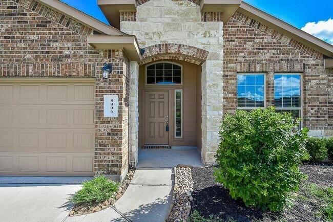Primary Photo - 8806 Alicia Dr