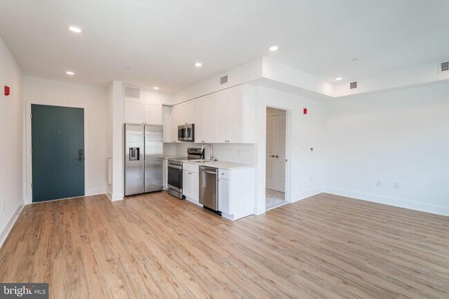 Building Photo - 2101 Washington Ave