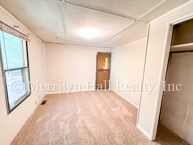 Building Photo - 6201 Old Leesburg Rd