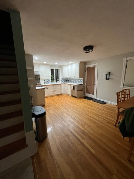 Building Photo - 43 Shady Hill Dr