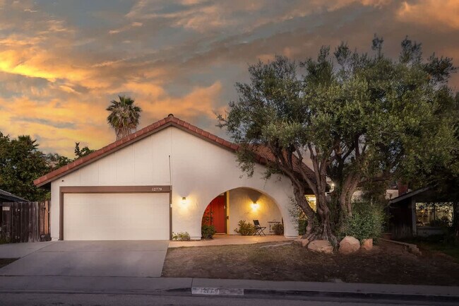 Building Photo - 12779 Calma Ct