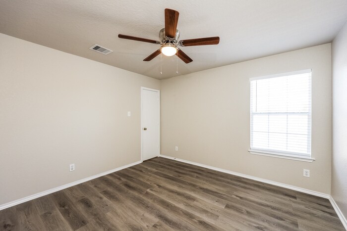 Building Photo - 5019 Arizona Bay