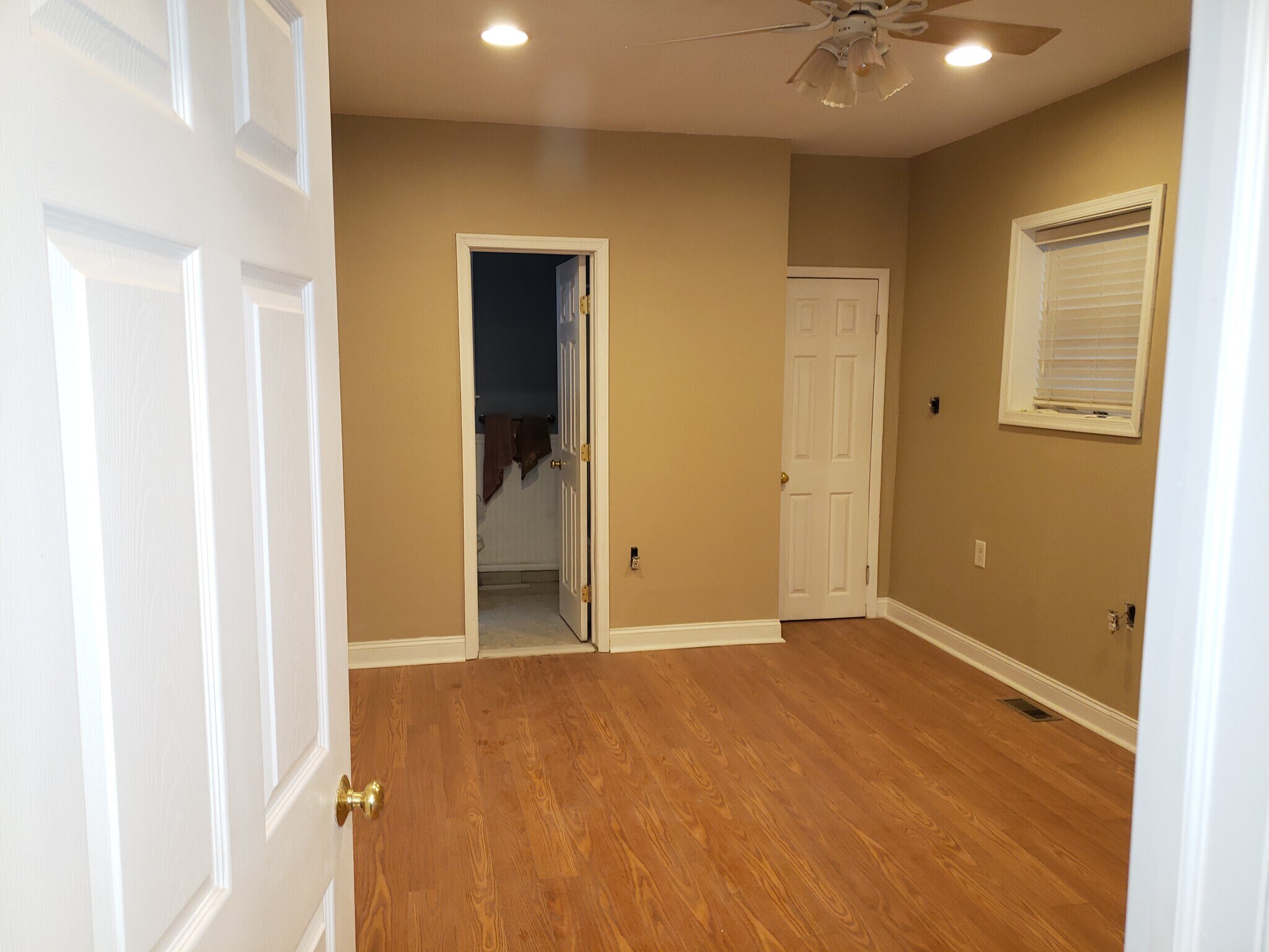 Bedroom - 1413 W Ritner St