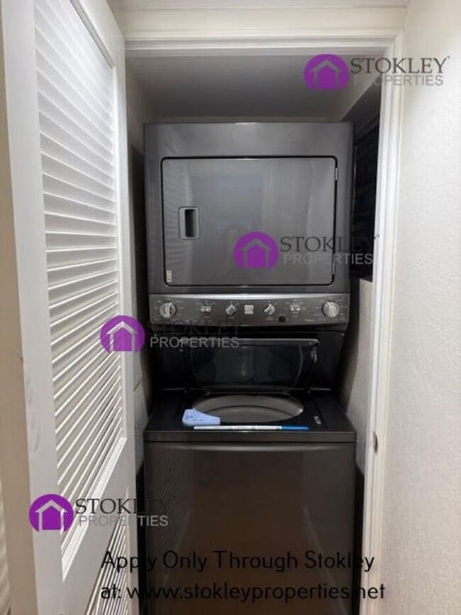 Building Photo - 3125 Terra Granada Dr