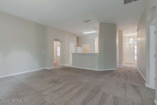 Building Photo - 684 Sid Dr