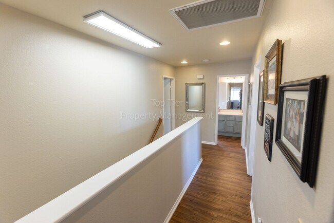 Building Photo - Gorgeous upgraded 4 bed 2.5 bath 2,216 sqft home with Remodeled Kitchen, Hardwood Floors, Tesla S...