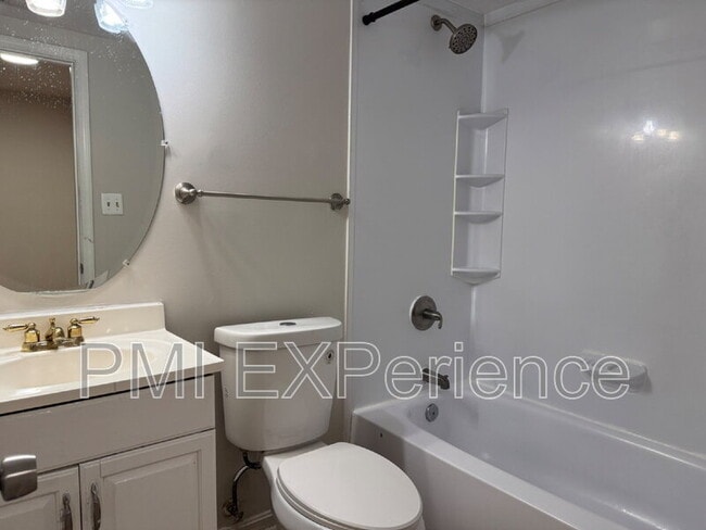 Building Photo - 709 St Michaels Dr