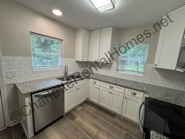 Building Photo - Nice renovated home in Gastonia!
