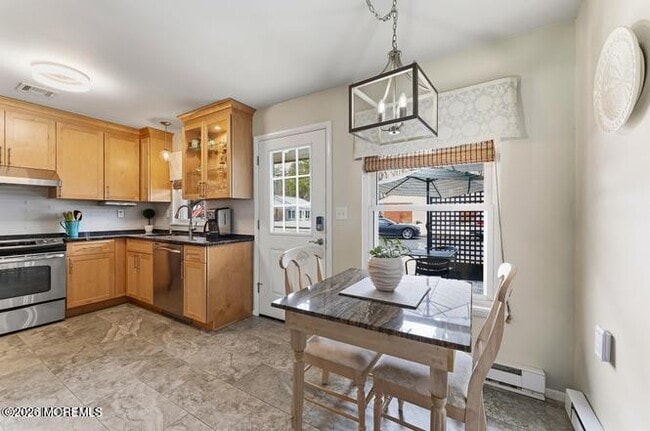 Building Photo - 449A Cheshire Ct