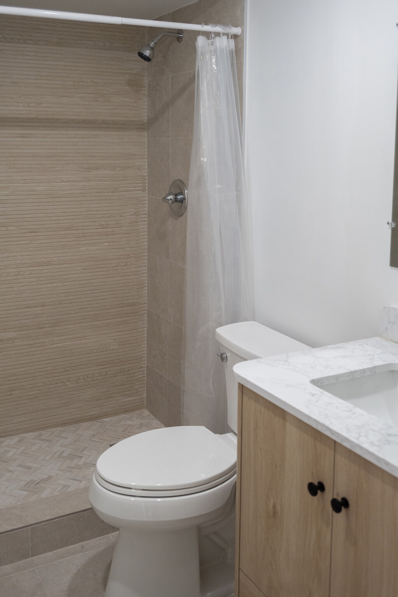 Building Photo - 3000 S Course Dr