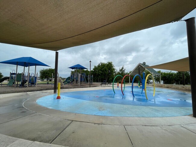 Building Photo - 7326 Anchor Cyn