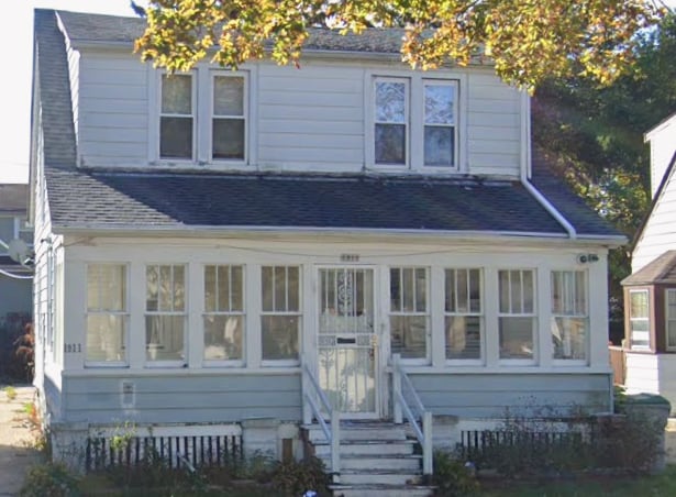 Building Photo - 1911 W Fairmount Ave