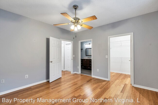 Building Photo - 1705 Lake Shore Crest Dr