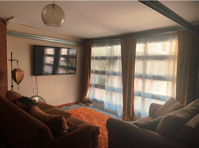 Building Photo - 102 Chapel St