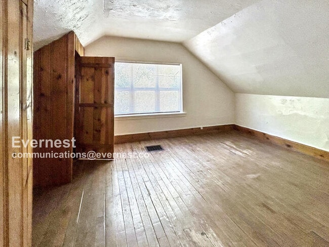 Building Photo - 1426 W Cucharras St